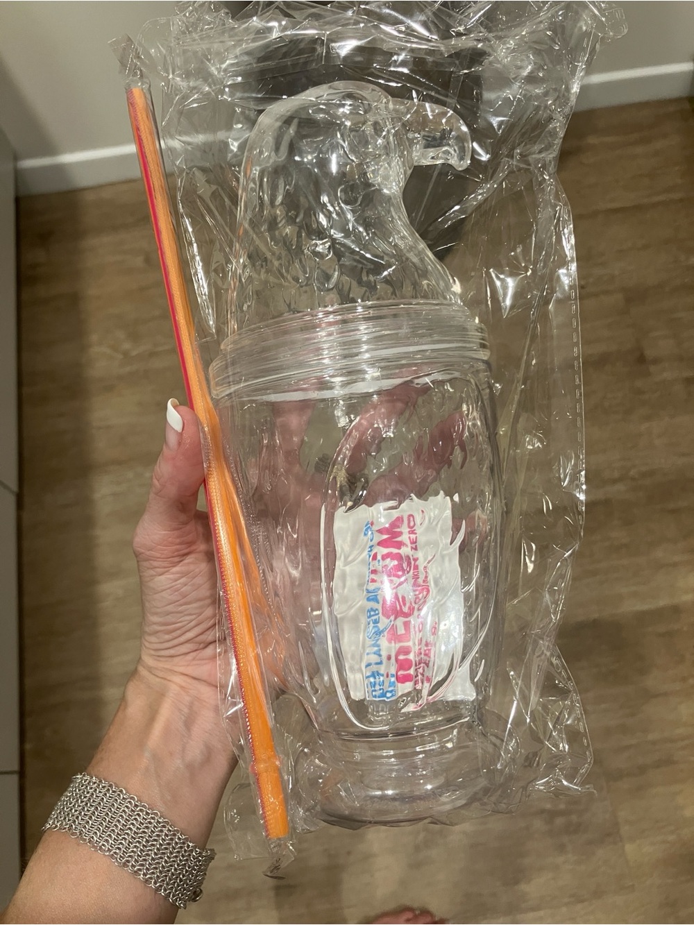 Dunkin Donuts Limited edition eagle cup with straw NEW